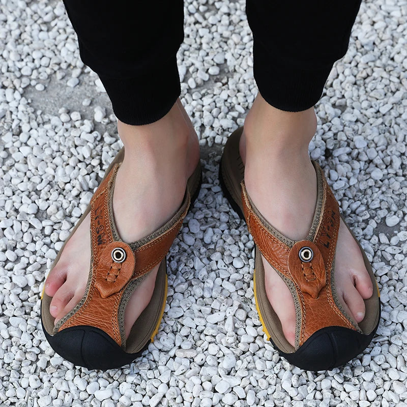 2025 novo estilo verão couro genuíno flip-flop sandália masculina sapatos de couro macio homem sandália ao ar livre antiderrapante sandálias de praia artesanal