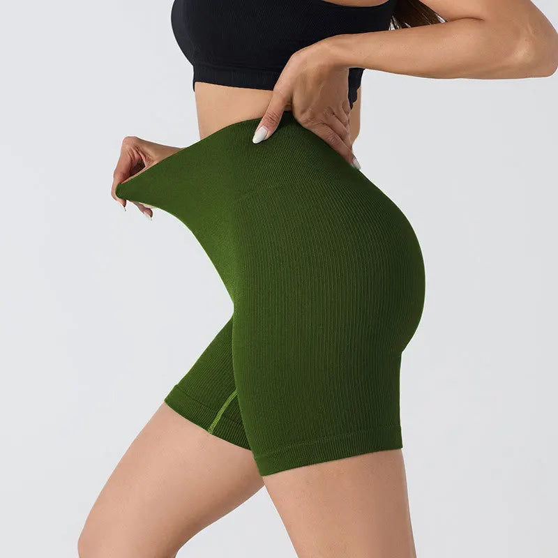 Novo sem costura shorts de yoga hip levantamento cintura alta esportes e fitness três partes calças alta elasticidade apertado encaixe calças de yoga