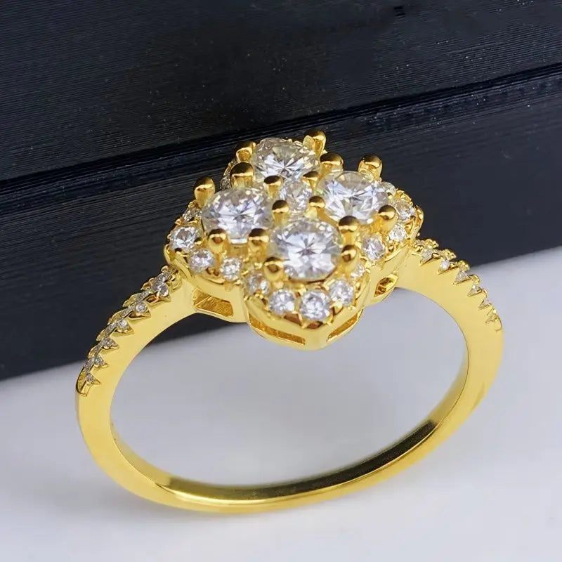 Anel de moissanite de prata esterlina s925 de 0,4 quilates com design de trevo de quatro folhas joias de prata pura