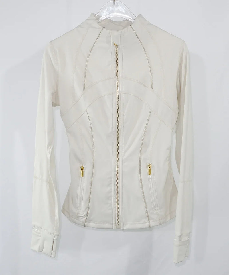 Jaqueta de ioga feminina com zíper dourado |     Cardigan Slim Fit com gola alta |     Bainha antiderrapante e furos para polegares |     Ela alta de secagem rápida
