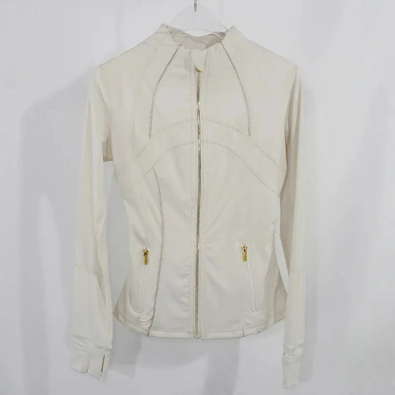 Jaqueta de ioga feminina com zíper dourado |     Cardigan Slim Fit com gola alta |     Bainha antiderrapante e furos para polegares |     Ela alta de secagem rápida